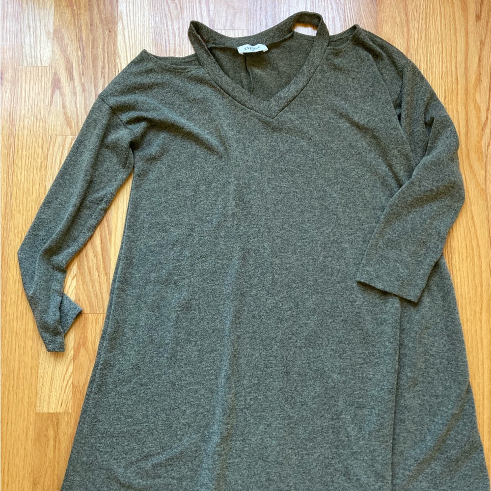 EUC Everly Cold-Shoulder Midi A-Line Dress